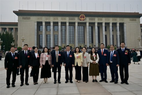 �й�����ʮ�˴�����緶ح����Ӣ�����𹤻�������������������������ְ��һ��������ʱ��������