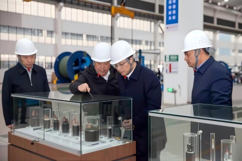 ���ӹ�˾��Ѷ��ӥ̶��ί����������������������£�����������